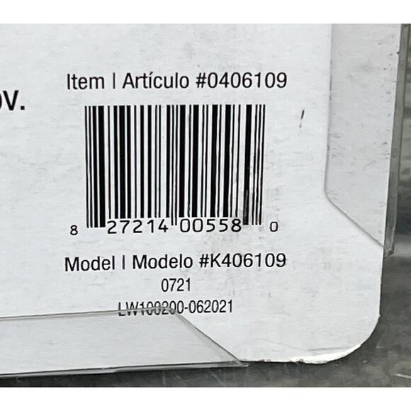 Lot Of 2 Holiday Living 3 Count Outlet Extension Cords in 6', 9' and 12'. {3}. - Picture 9 of 10
